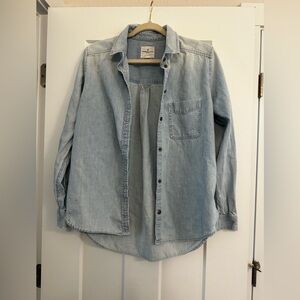 American eagle women’s boyfriend denim button up size medium